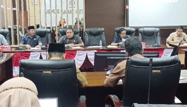 Komisi I DPRD Tanbu Gelar Rapat Kerja Bersama Dinas Pendidikan