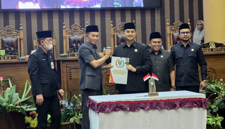 DPRD Tanah Bumbu Gelar Paripurna Pengesahan Raperda Perubahan Penyelenggaraan Perumahan dan Kawasan Permukiman