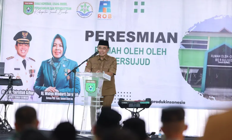 Peresmian Rumah Oleh-oleh Bersujud Khas Tanah Bumbu oleh Bupati Zairullah Azhar